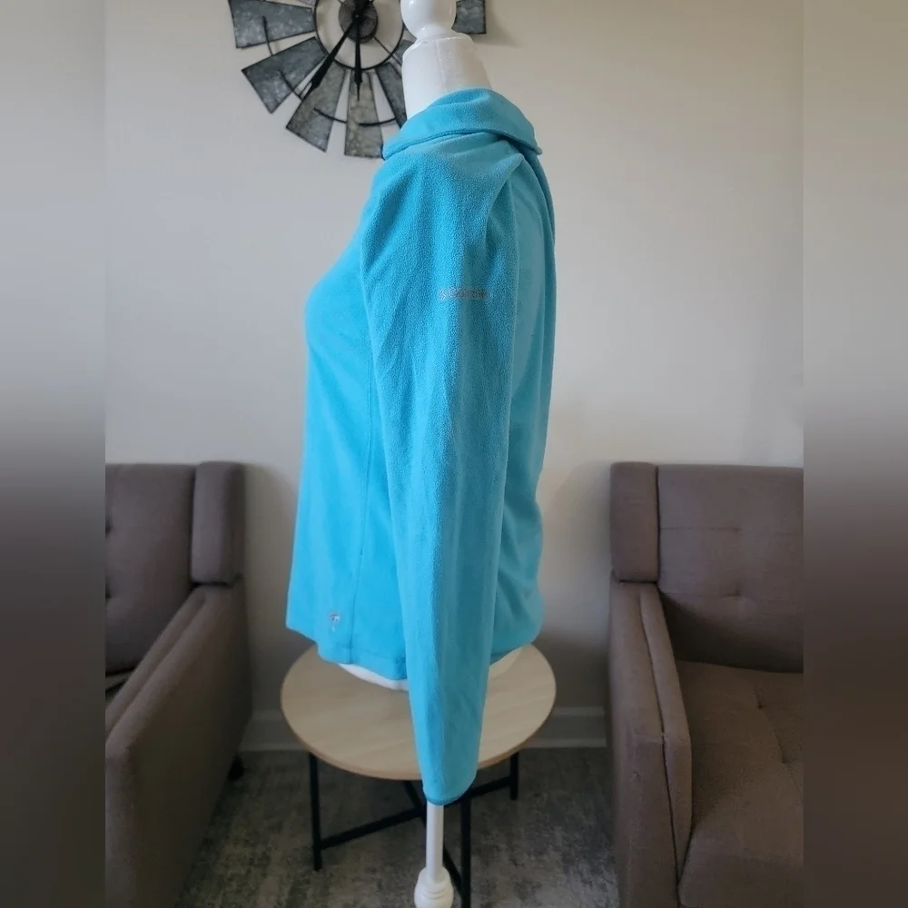 Columbia vintage blue